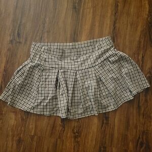 American Eagle Outfitters Black and Cream Skater Skirt